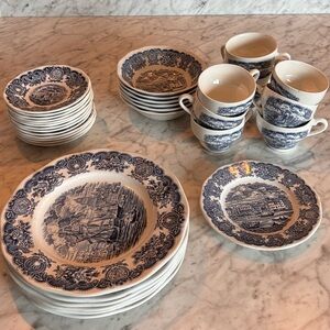 Vintage Ports of England blue & white dishes